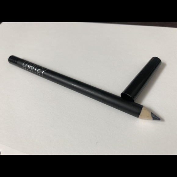 2 NEW Eyeliners - Picture 2 of 5
